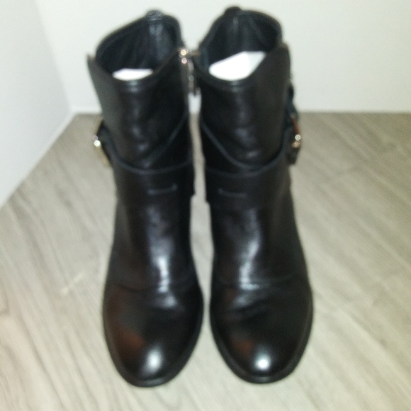 Donald Kilmer "Diem" Bootie - Picture 9 of 10